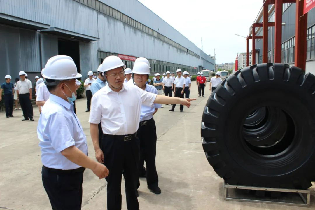 wu-jin-deputy-secretary-and-mayor-of-huangshi-visited-aulices-phase-ii-project-for-investigation3.jpg wu-jin-deputy-secretary-and-mayor-of-huangshi-visited-aulices-phase-ii-project-for-investigation3.jpg